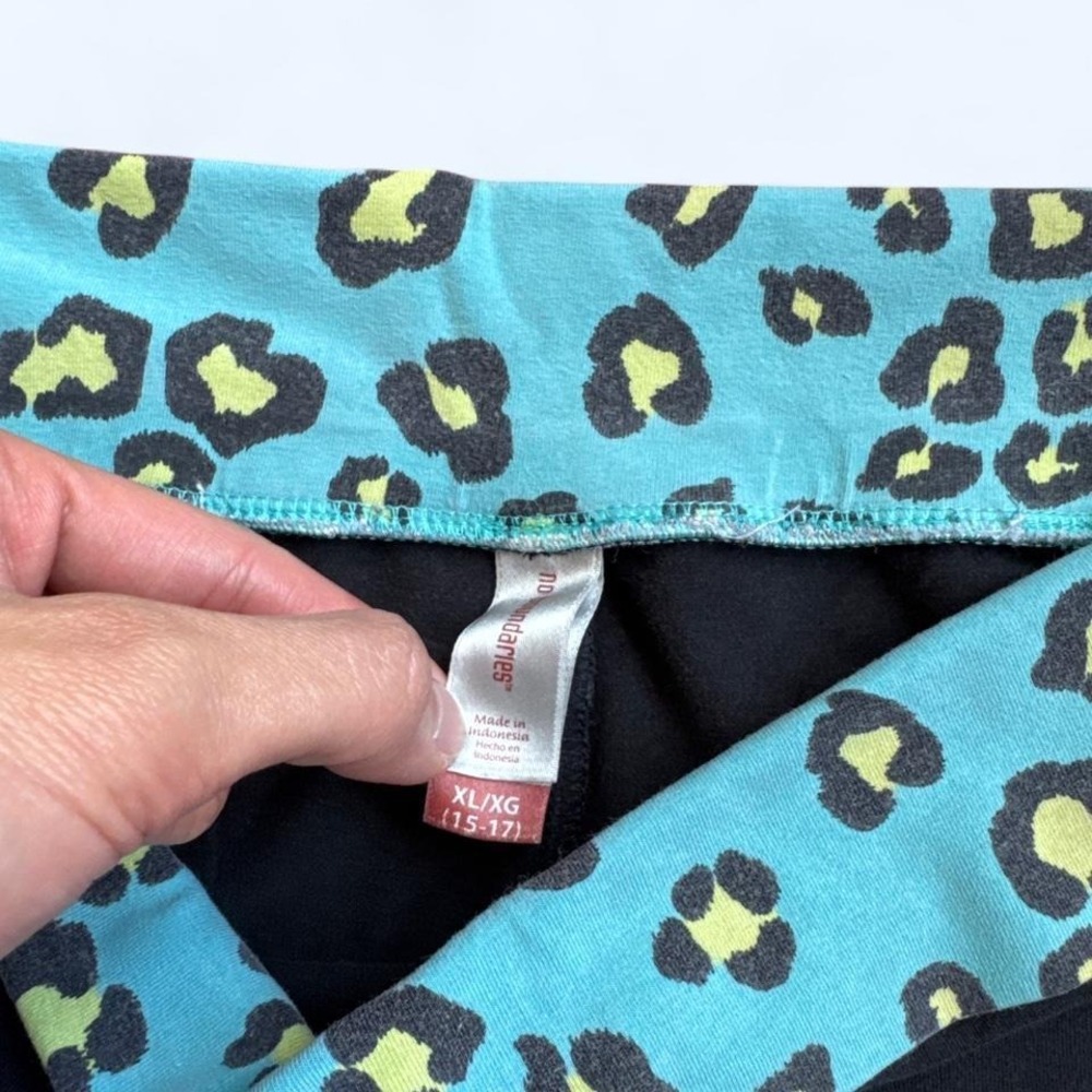 No Boundaries black boy shorts with teal and lime green leopard print foldover w - Picture 2 of 5